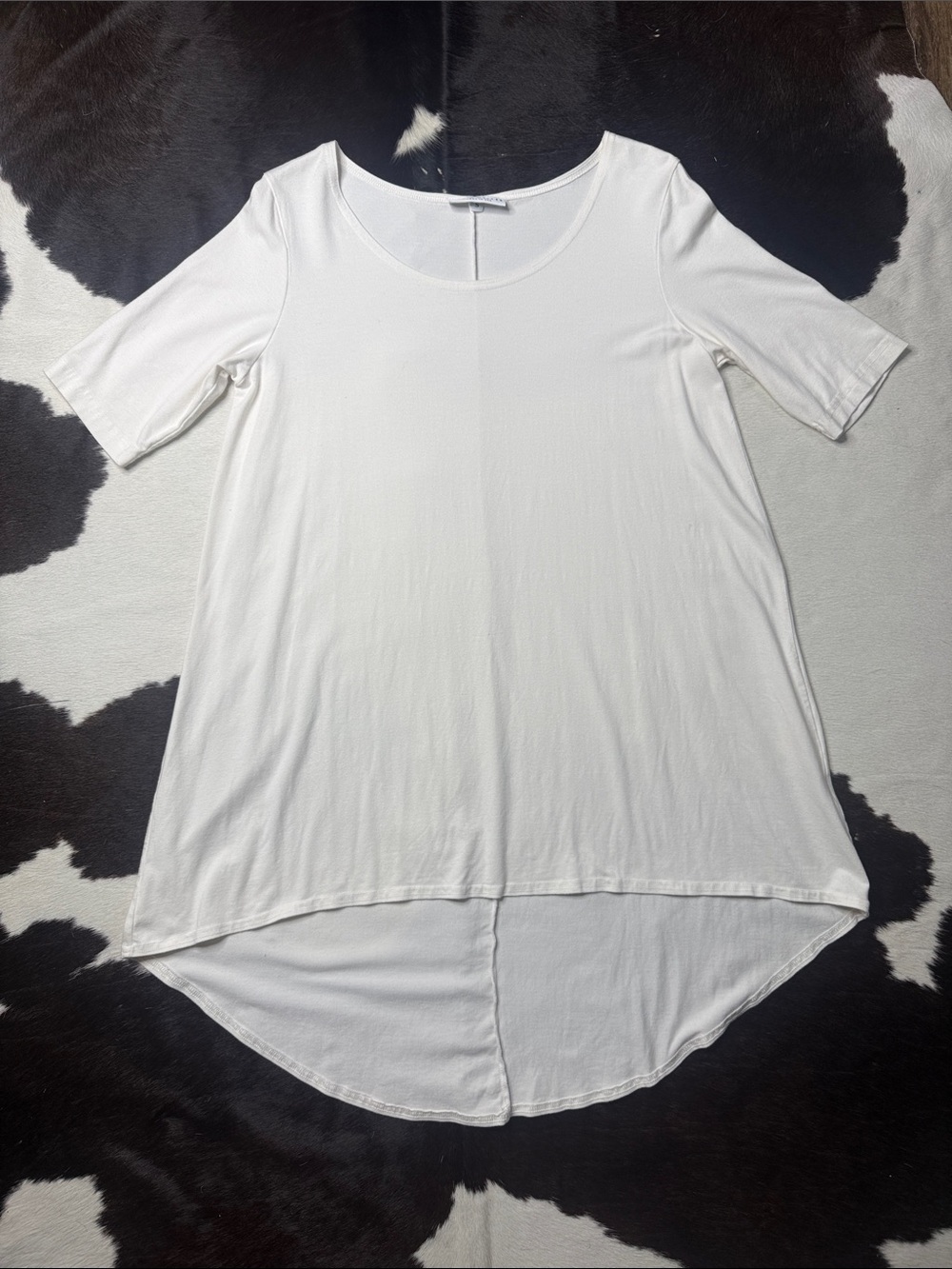 bryn Walker White Scoop Neck High-Low Short Sleeve Tunic